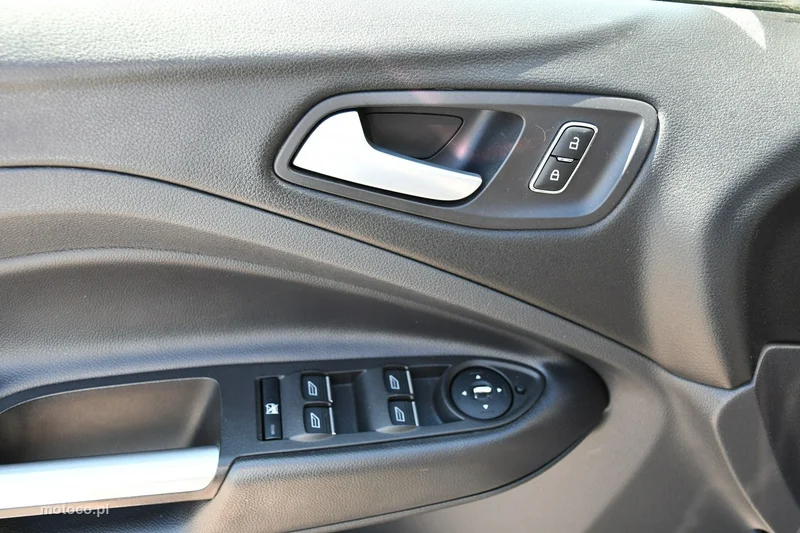 Ford Kuga II 36