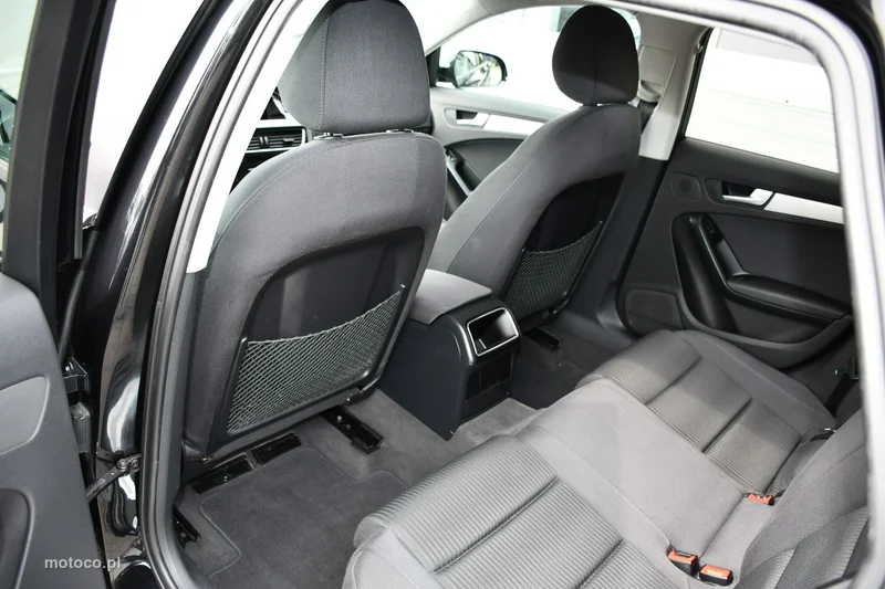 Audi A4 B8 30