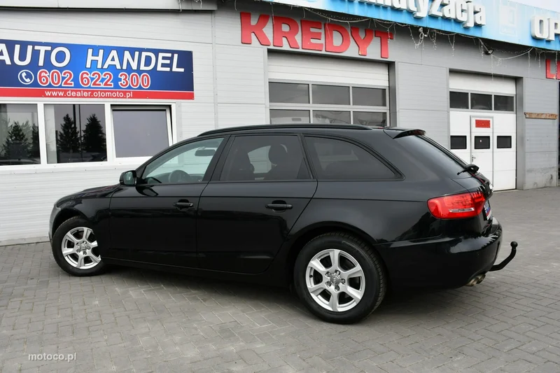 Audi A4 B8 9