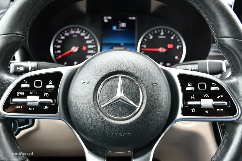 Mercedes-Benz GLC X253 GLC 200 11