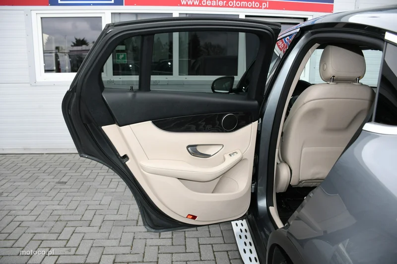 Mercedes-Benz GLC X253 GLC 200 37