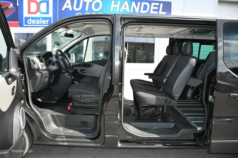 Renault Trafic III 36
