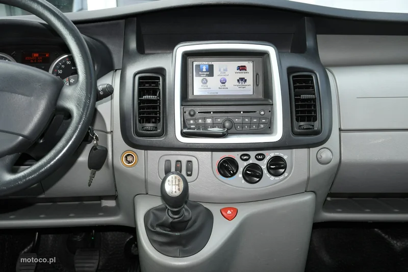 Renault Trafic II 24