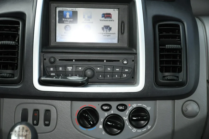 Renault Trafic II 25