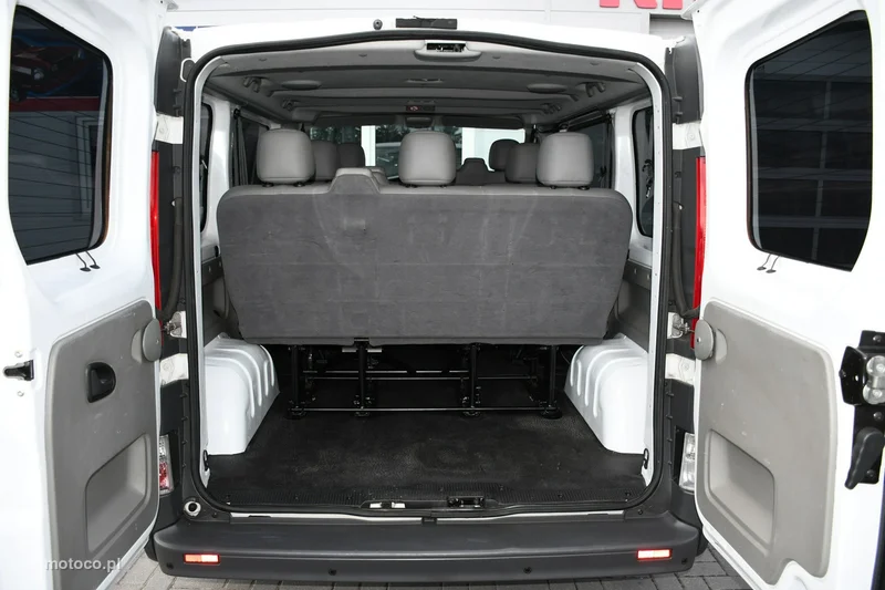 Renault Trafic II 32