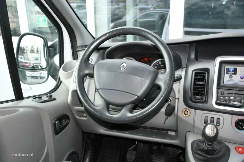 Renault Trafic II 23