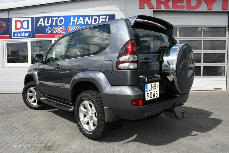 Toyota Land Cruiser J100 12