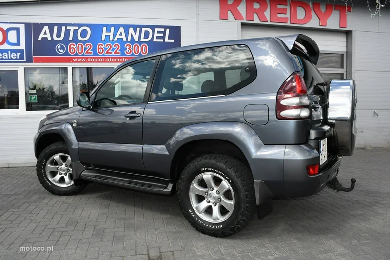 Toyota Land Cruiser J100 13