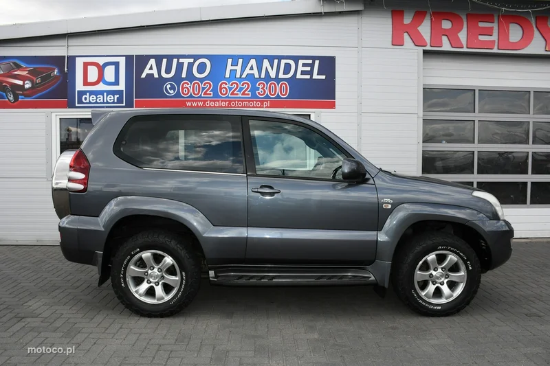 Toyota Land Cruiser J100 16