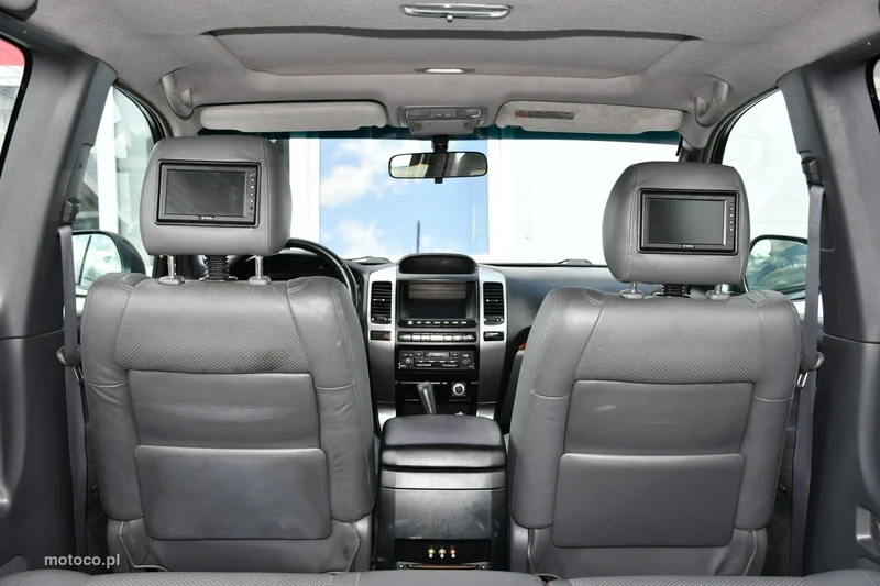 Toyota Land Cruiser J100 7