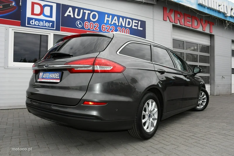 Ford Mondeo V 11