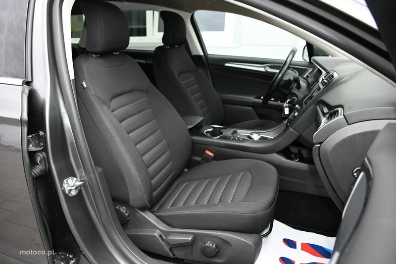 Ford Mondeo V 27