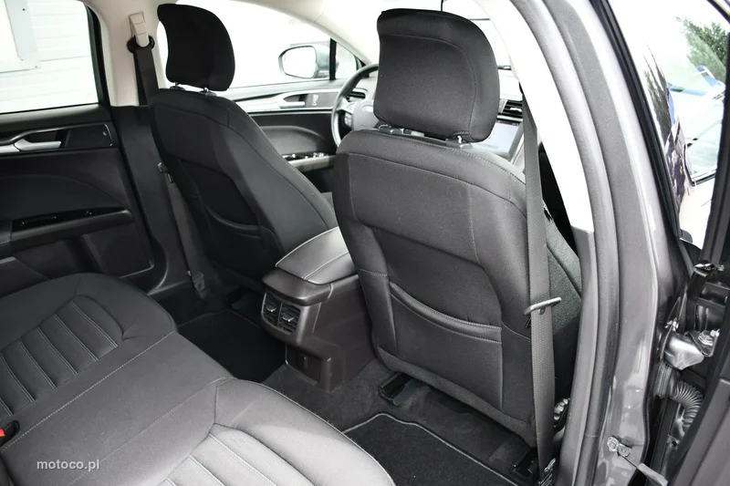 Ford Mondeo V 34