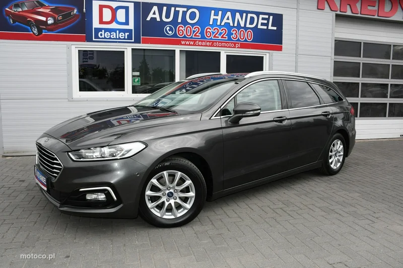 Ford Mondeo V 8