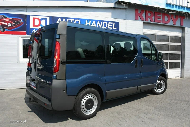 Opel Vivaro 15