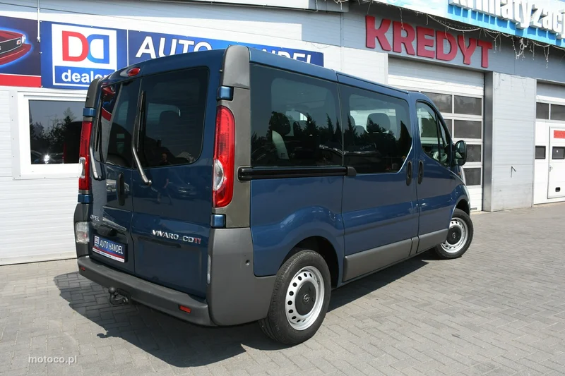 Opel Vivaro 16