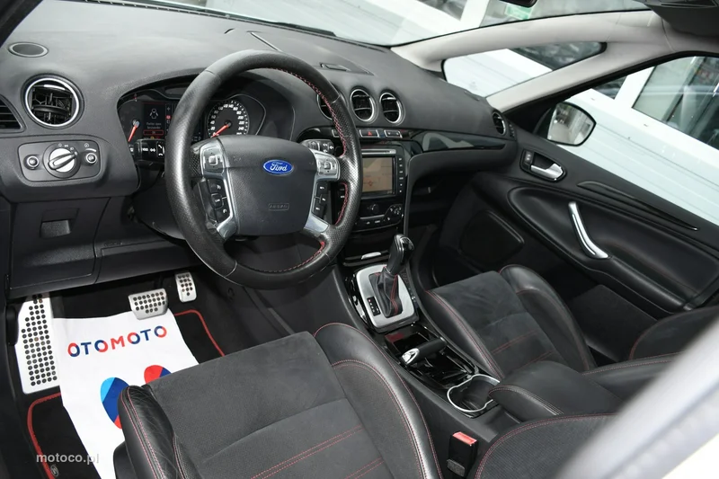 Ford S-Max I 21