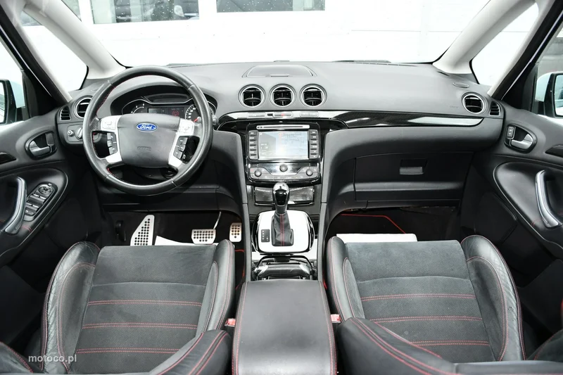 Ford S-Max I 22
