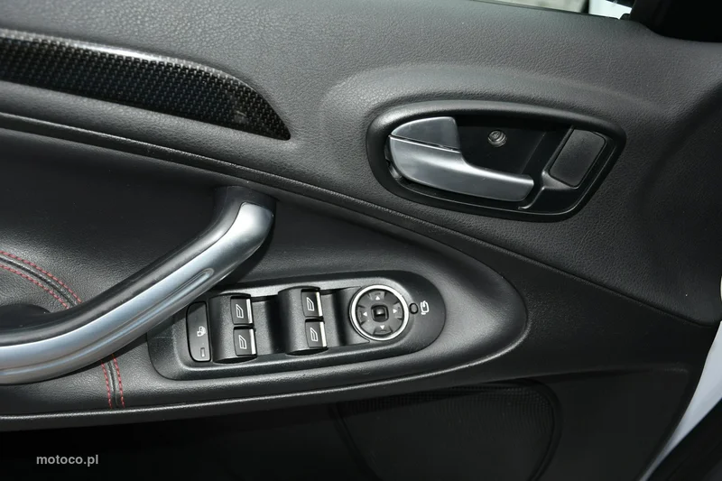 Ford S-Max I 36