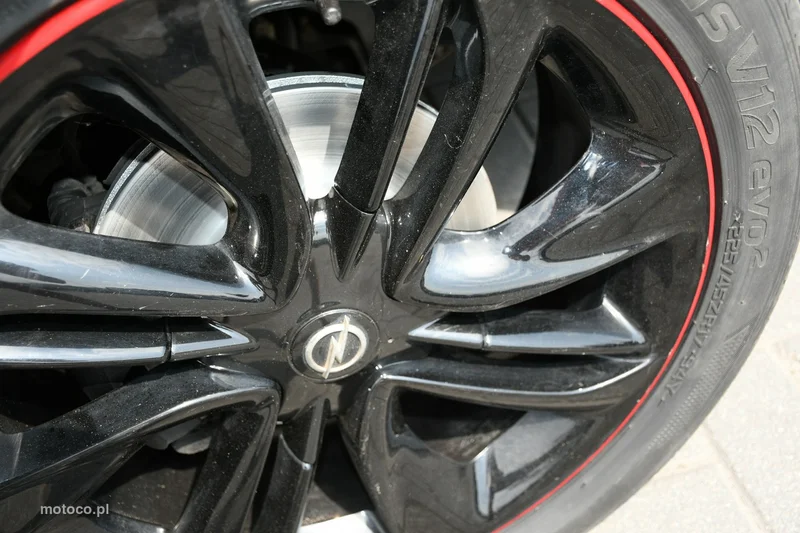 Opel Adam 4