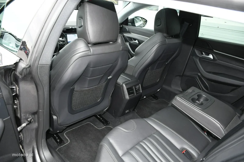 Peugeot 508 32