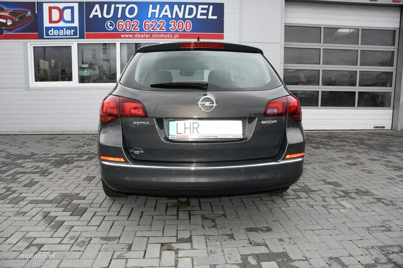 Opel Astra J 12