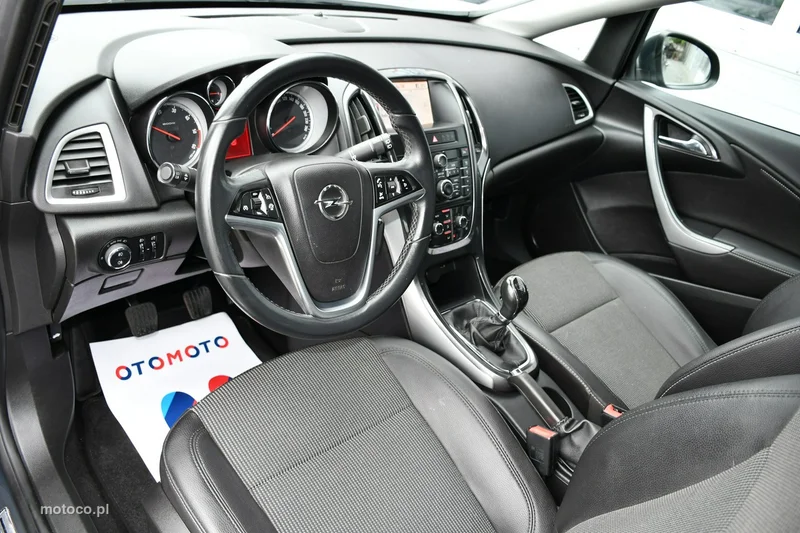 Opel Astra J 18