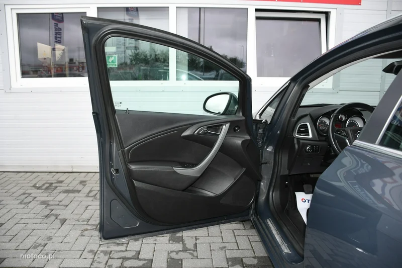 Opel Astra J 34