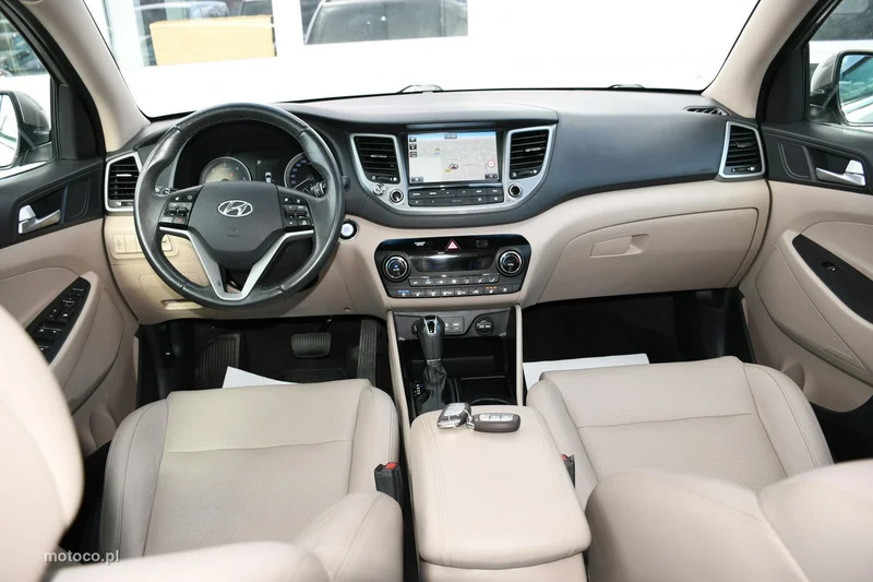 Hyundai TUCSON 2