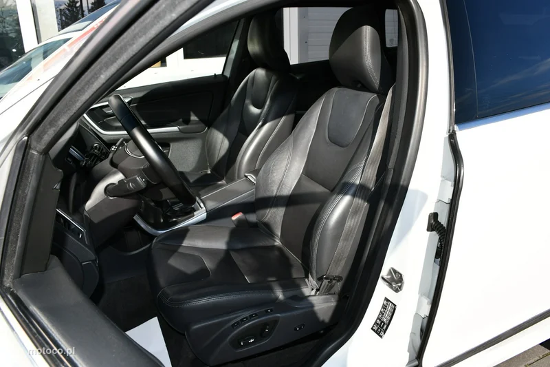 Volvo XC 60 22