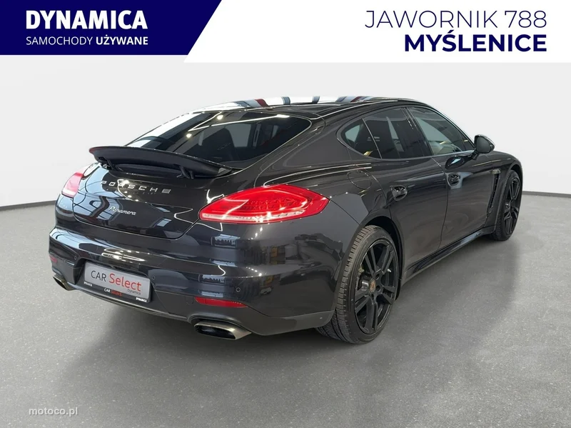 Porsche Panamera 970 8