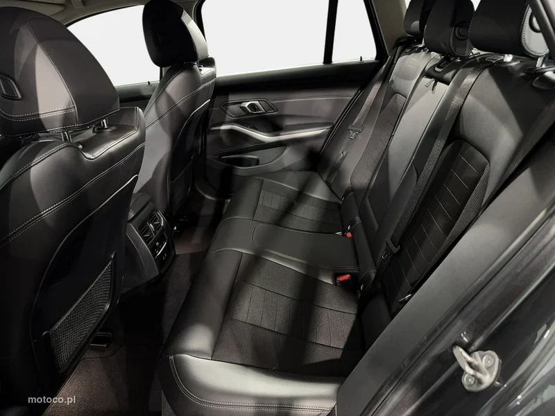 BMW Seria 3 G20 318 14