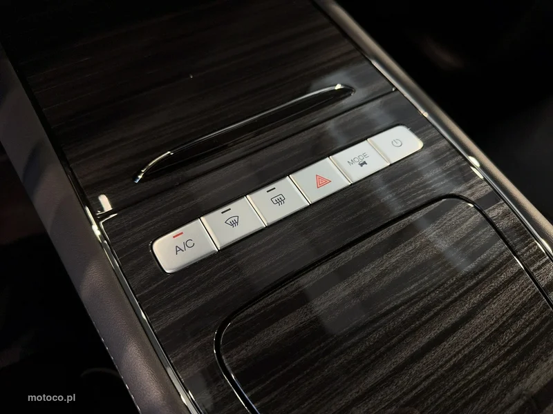Omoda E5 38