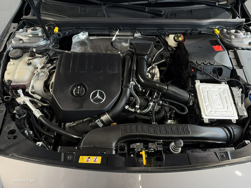 Mercedes-Benz Klasa A W177 A 200 17