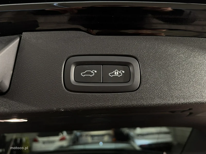 Volvo V60 Cross Country 17