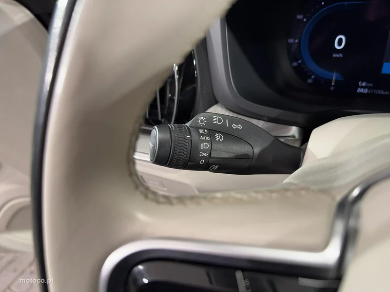 Volvo V60 Cross Country 22