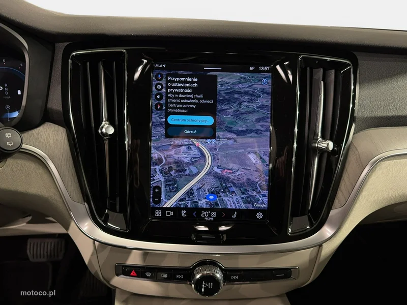 Volvo V60 Cross Country 26
