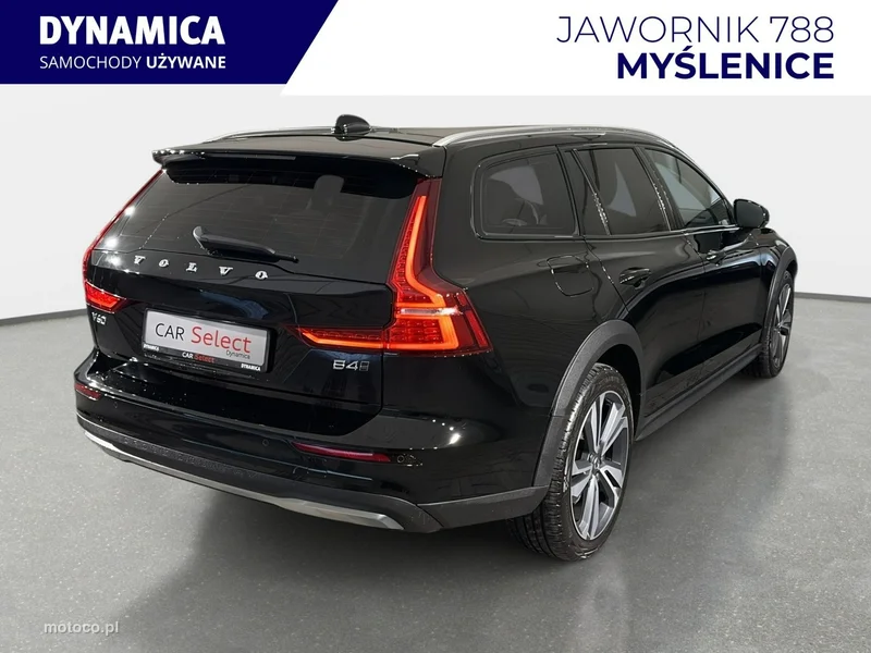 Volvo V60 Cross Country 8