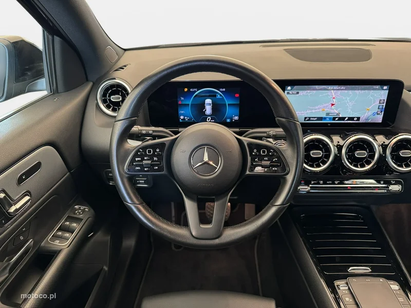 Mercedes-Benz GLA H247 GLA 200 18