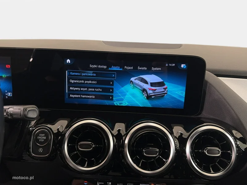 Mercedes-Benz GLA H247 GLA 200 28