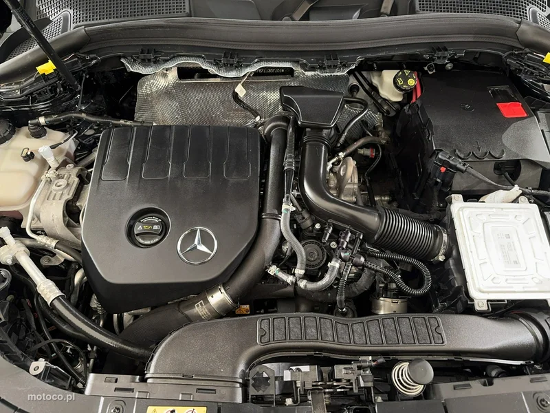 Mercedes-Benz GLA H247 GLA 200 35