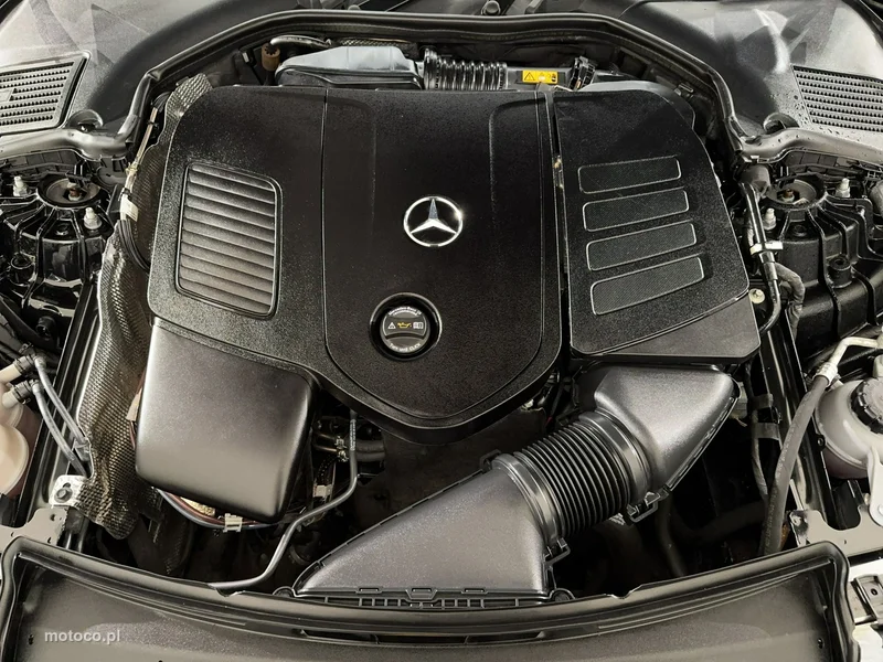 Mercedes-Benz Klasa C W206 C 200 35