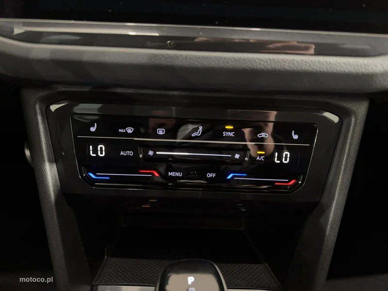 Volkswagen Tiguan AD 32