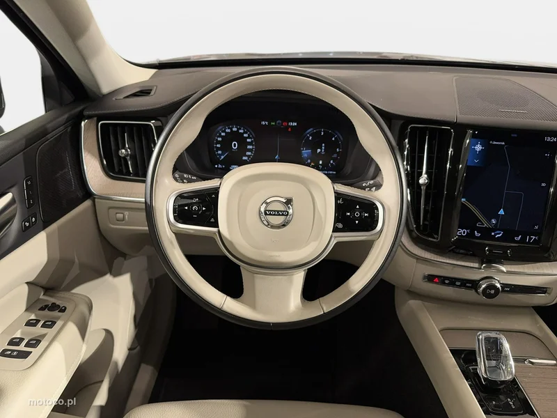 Volvo XC 60 20