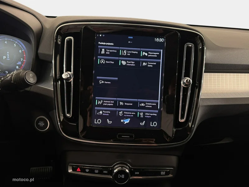 Volvo XC 40 24