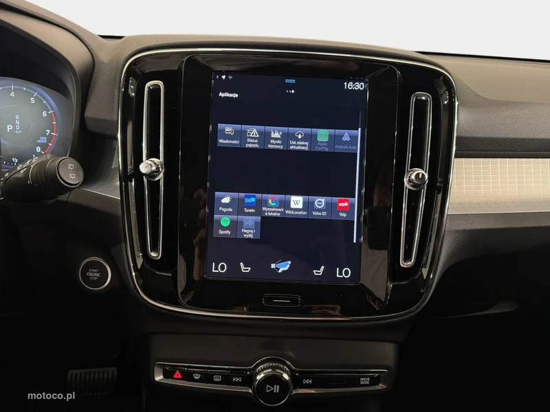 Volvo XC 40 25