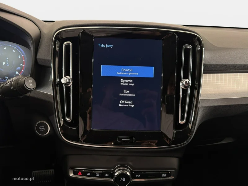 Volvo XC 40 26