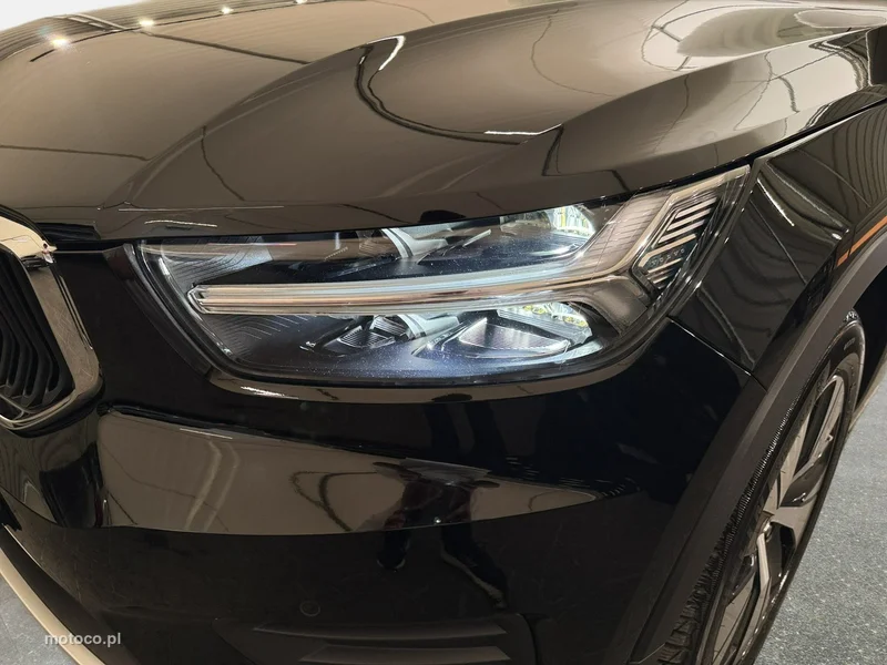 Volvo XC 40 9
