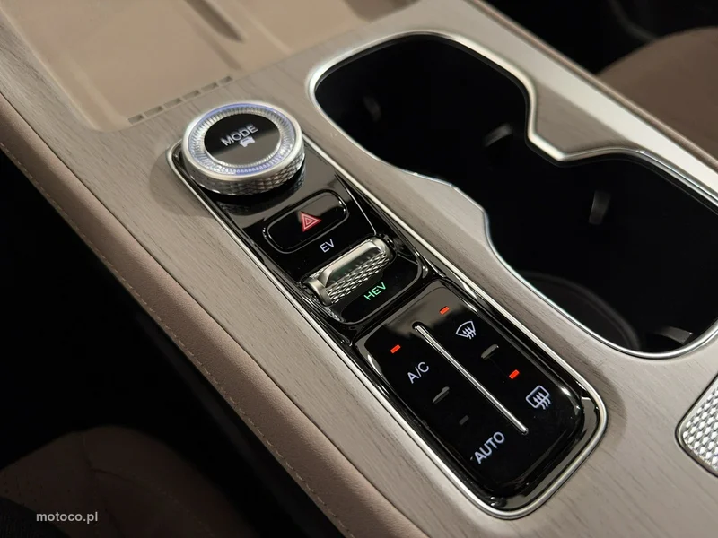 Chery Tiggo 8 34