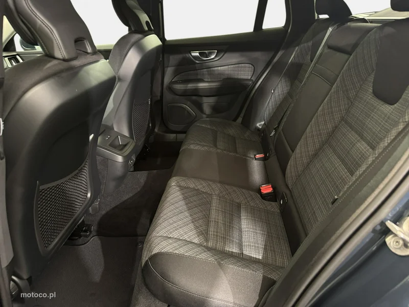 Volvo V60 14